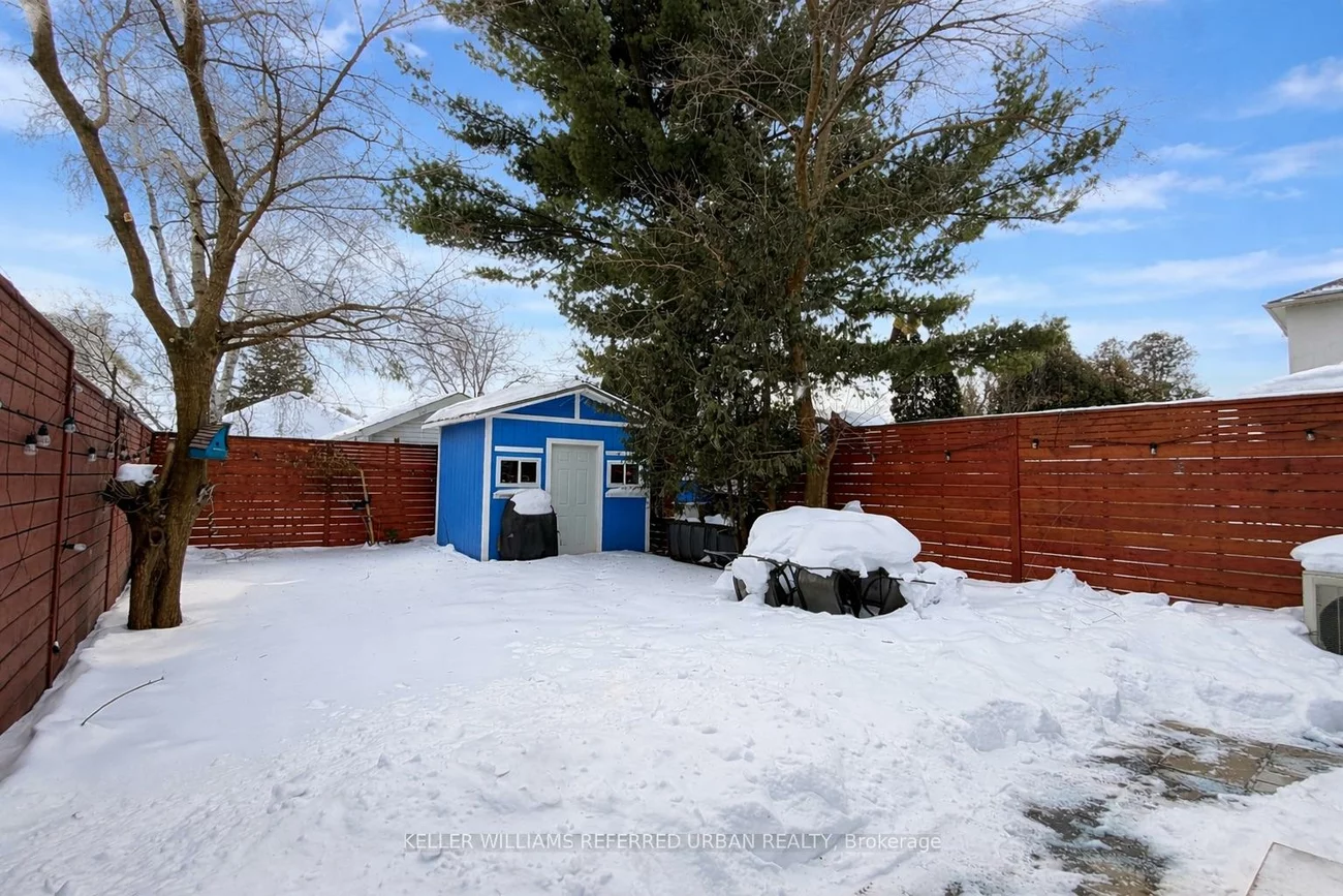 63, Wallington, Woodbine-Lumsden, Toronto