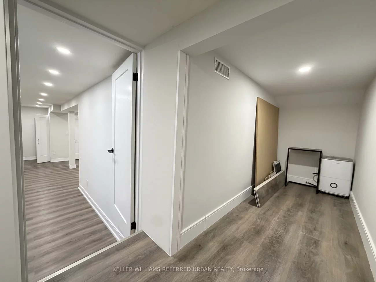 63, Wallington, Woodbine-Lumsden, Toronto