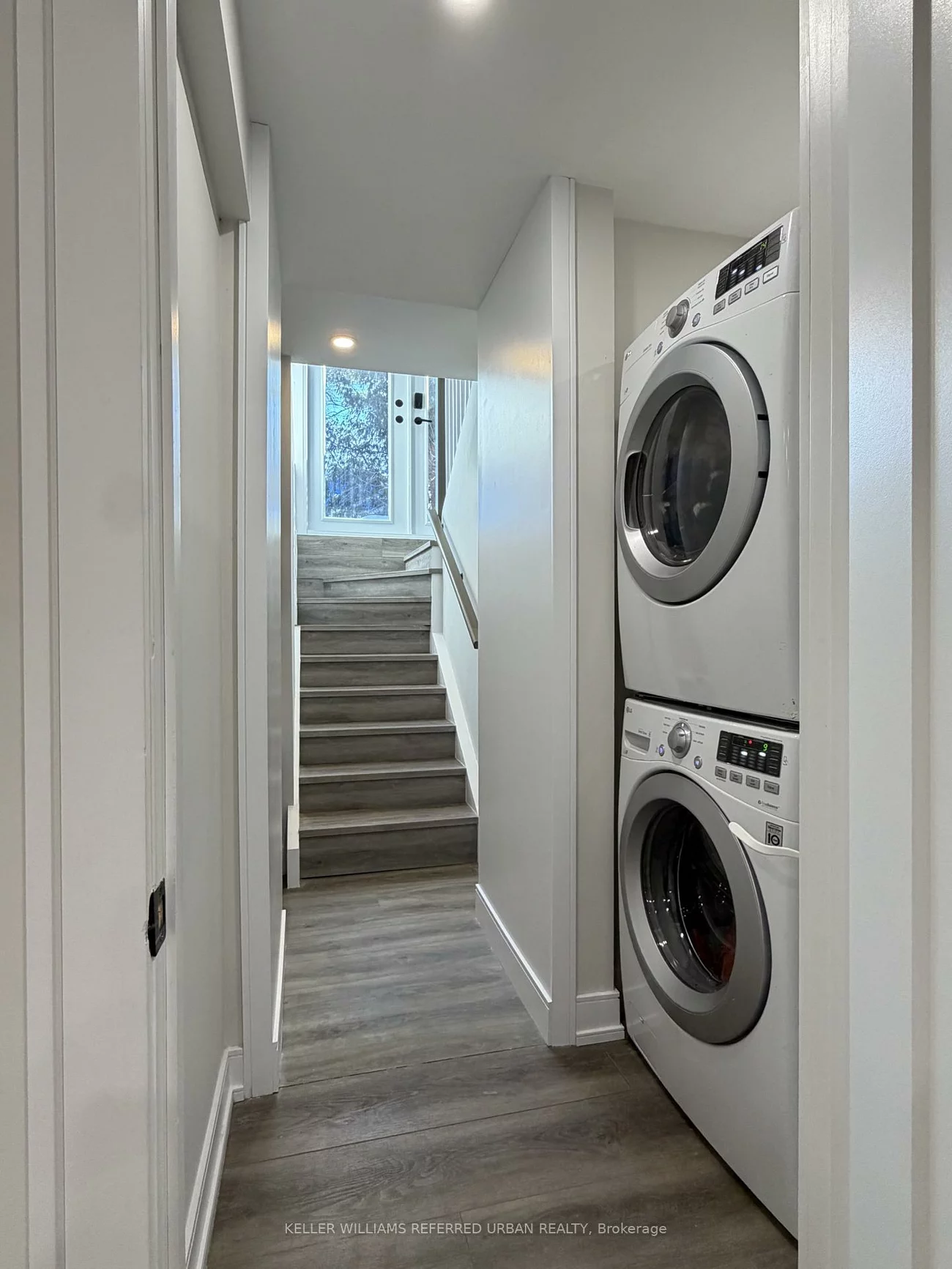 63, Wallington, Woodbine-Lumsden, Toronto