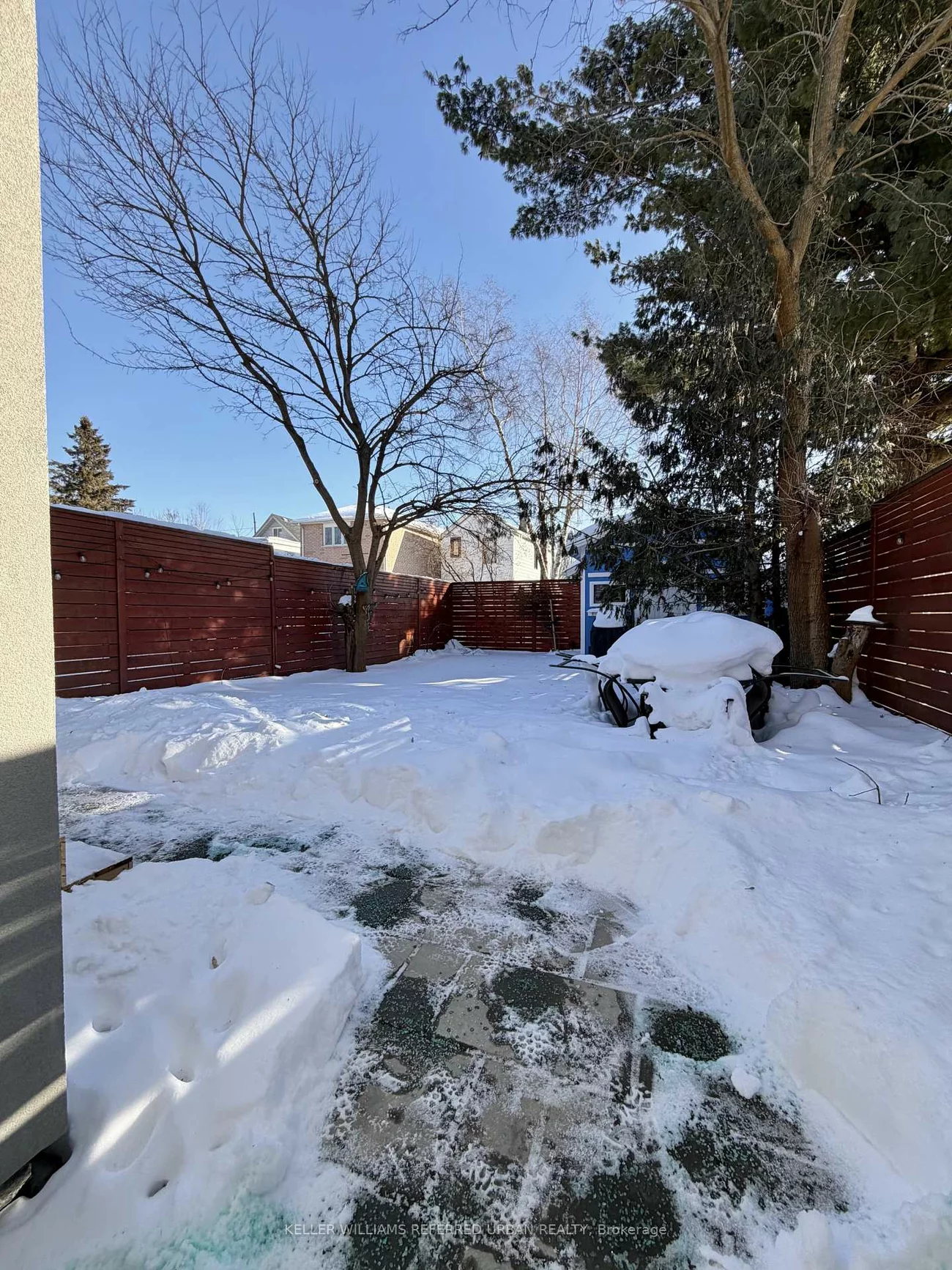 63, Wallington, Woodbine-Lumsden, Toronto