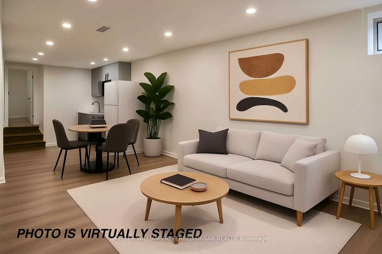 63, Wallington, Woodbine-Lumsden, Toronto