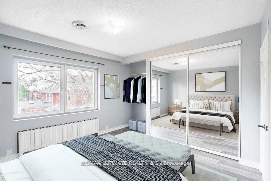 745, Coxwell, Danforth, Toronto