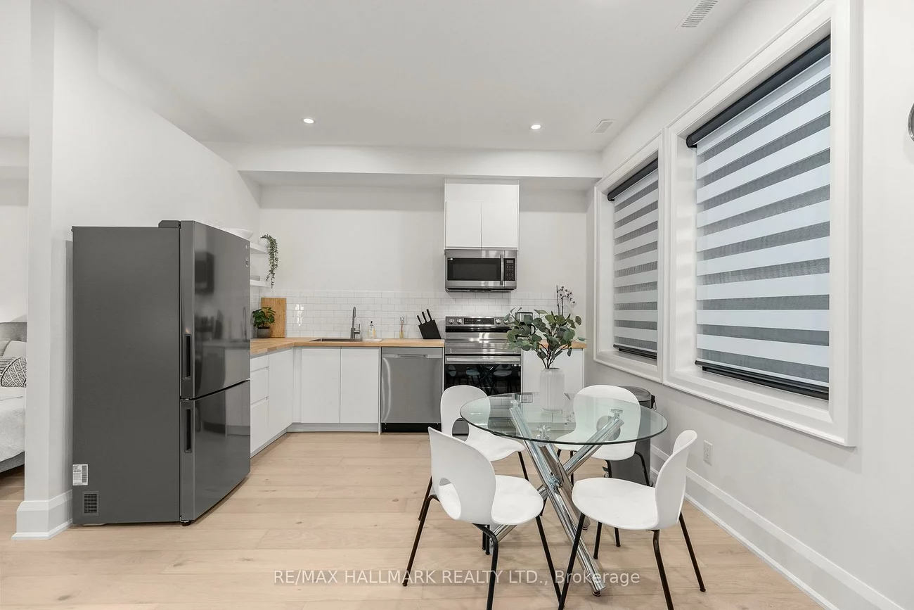 12, Glenside, Greenwood-Coxwell, Toronto