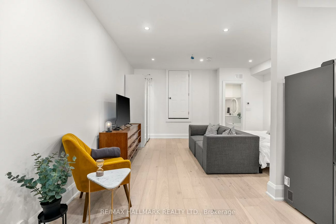 12, Glenside, Greenwood-Coxwell, Toronto