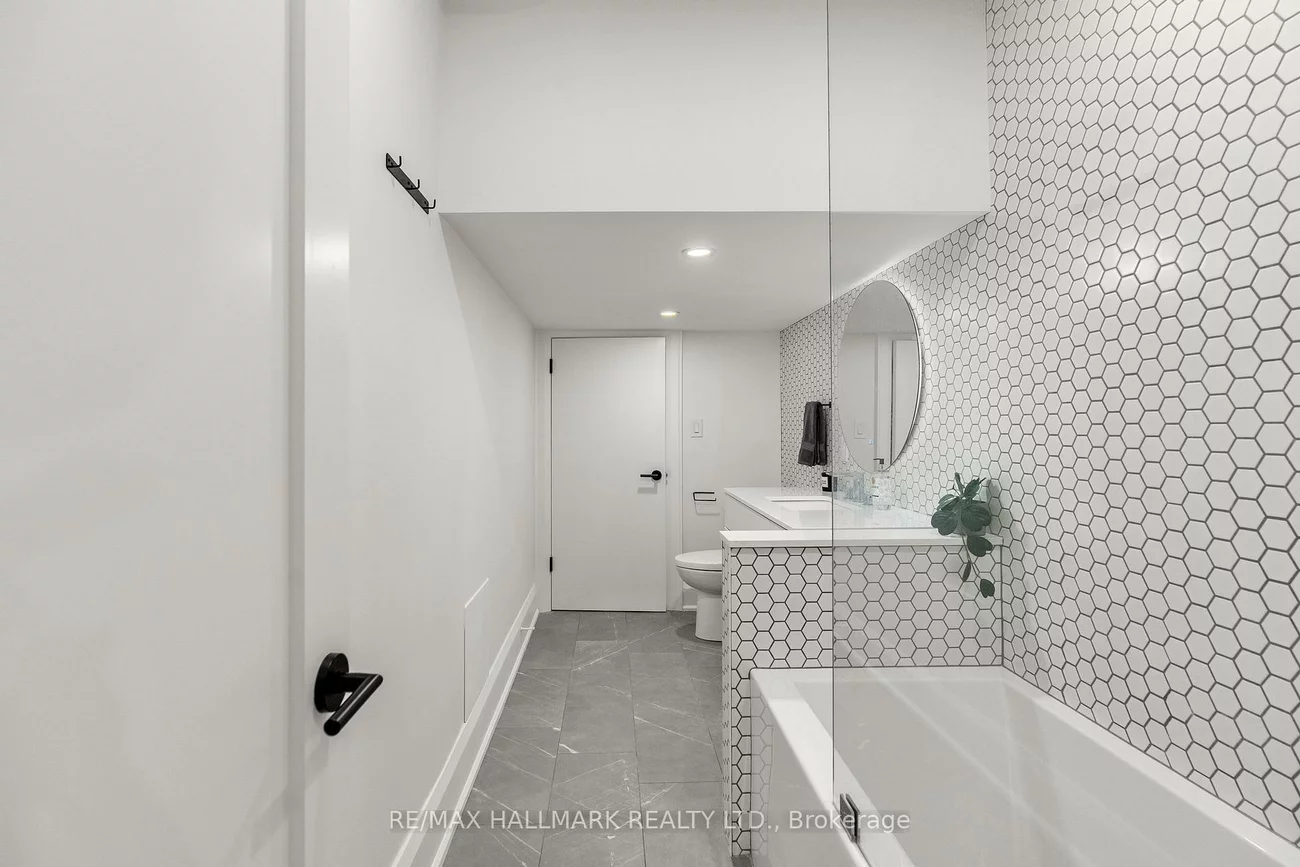 12, Glenside, Greenwood-Coxwell, Toronto