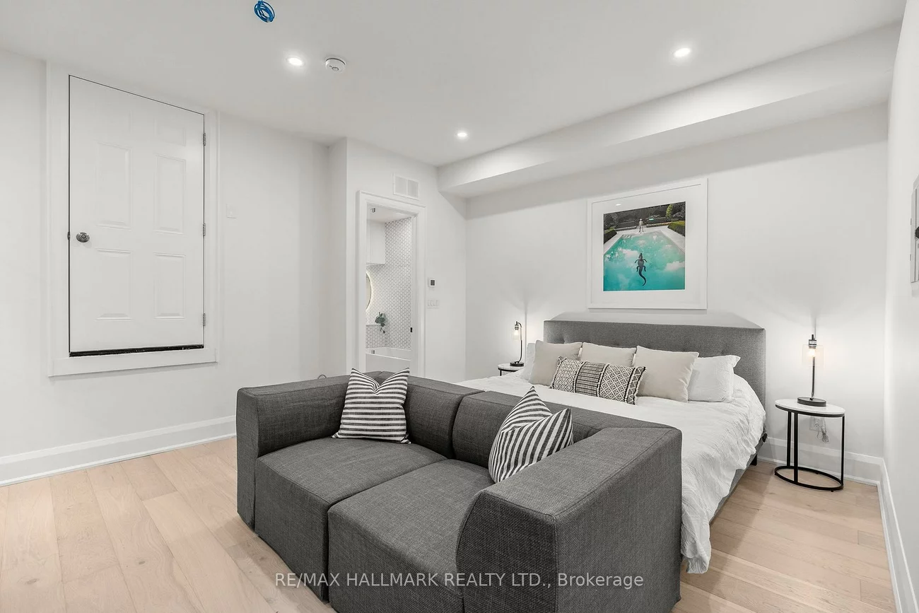 12, Glenside, Greenwood-Coxwell, Toronto