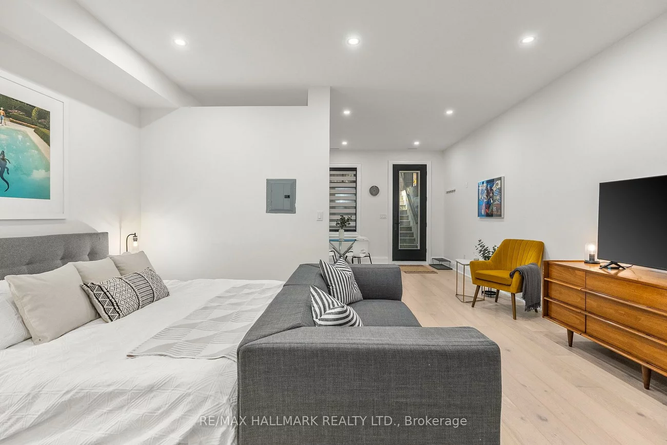 12, Glenside, Greenwood-Coxwell, Toronto