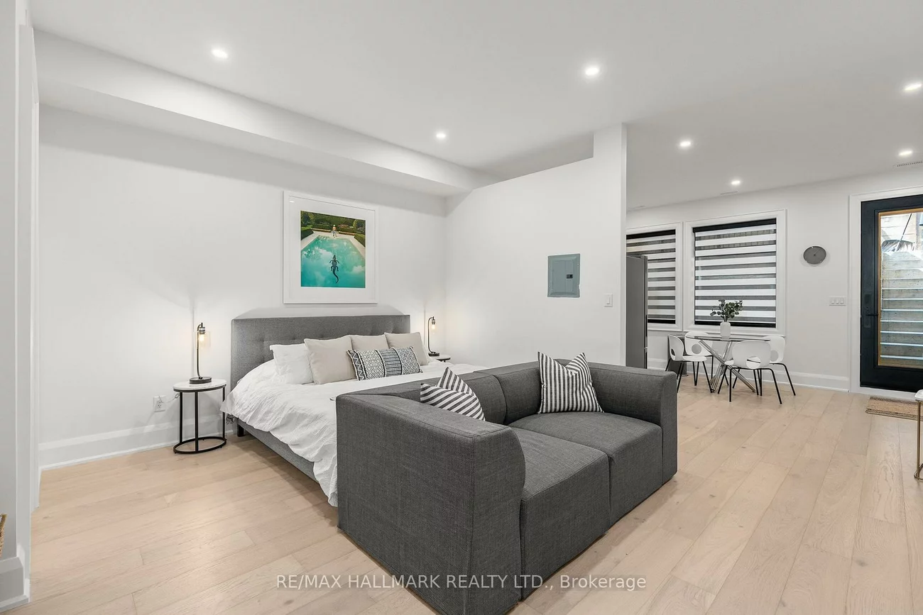 12, Glenside, Greenwood-Coxwell, Toronto