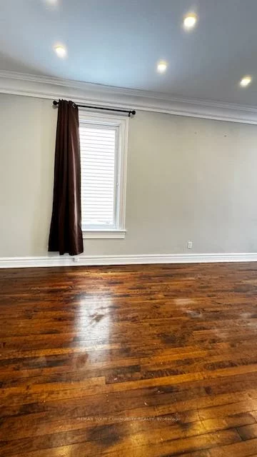 2384, Gerrard, East End-Danforth, Toronto