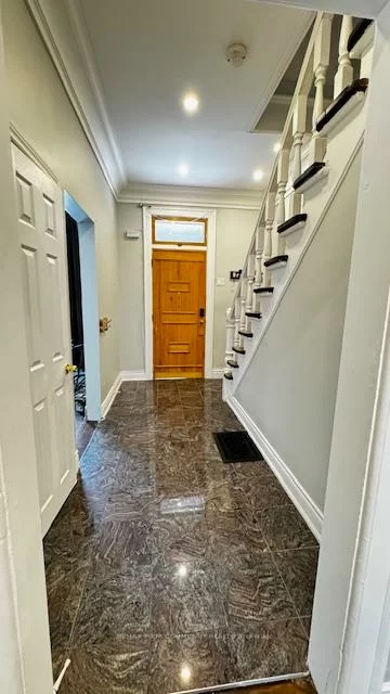 2384, Gerrard, East End-Danforth, Toronto