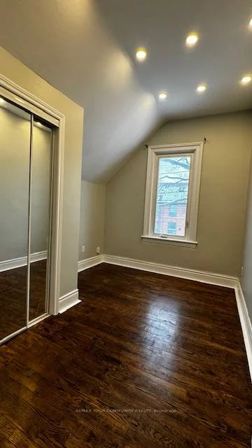 2384, Gerrard, East End-Danforth, Toronto