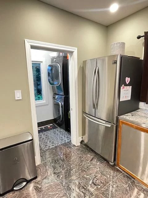 2384, Gerrard, East End-Danforth, Toronto