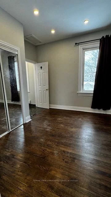 2384, Gerrard, East End-Danforth, Toronto