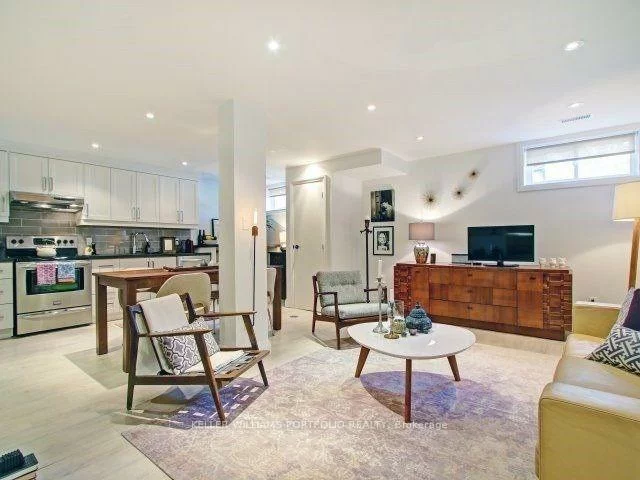 62, Nealon, Broadview North, Toronto