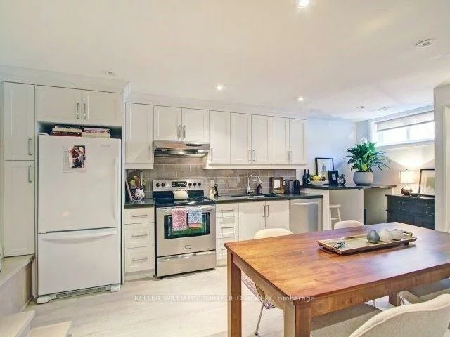 62, Nealon, Broadview North, Toronto