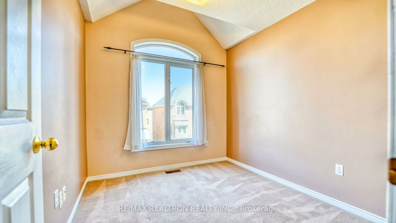 1075, Ellesmere, Dorset Park, Toronto