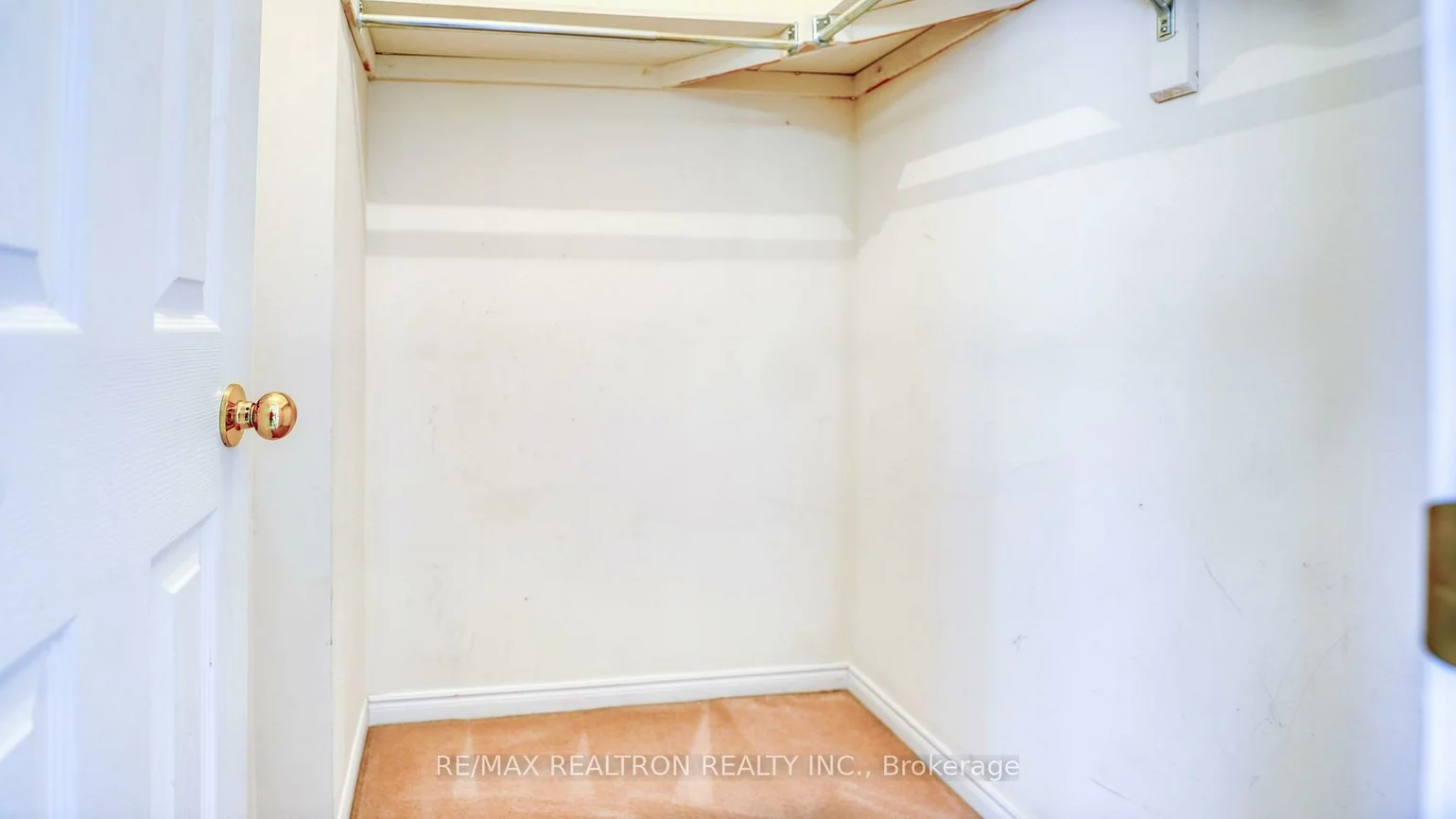 1075, Ellesmere, Dorset Park, Toronto