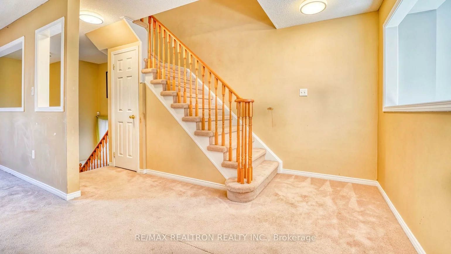 1075, Ellesmere, Dorset Park, Toronto