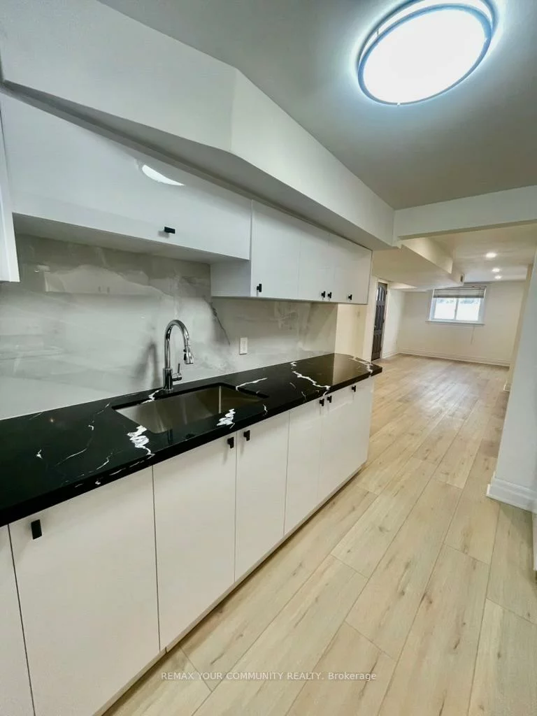 52, Tweedrock, Morningside, Toronto