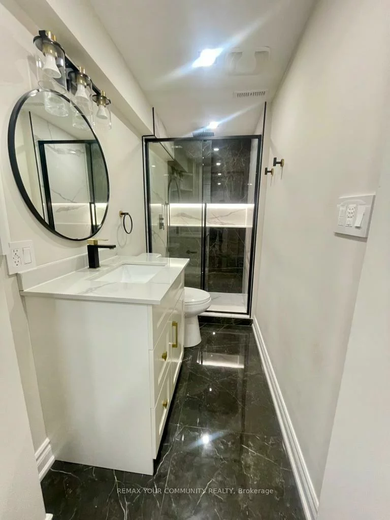 52, Tweedrock, Morningside, Toronto