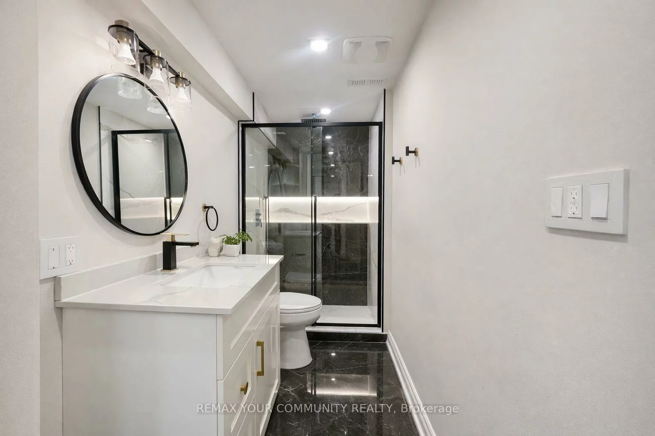 52, Tweedrock, Morningside, Toronto