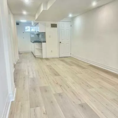 52, Tweedrock, Morningside, Toronto