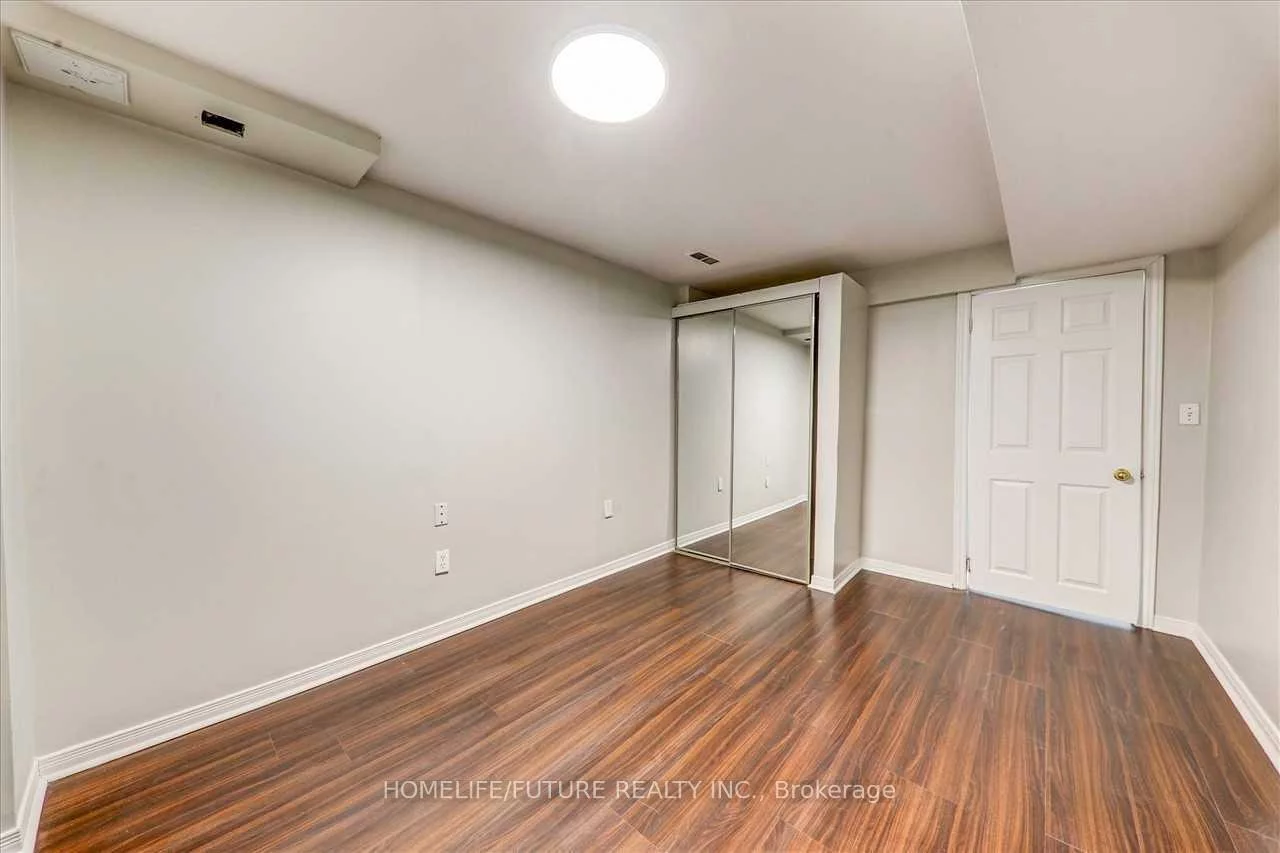 156, Raponi, Rouge E11, Toronto