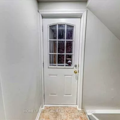 156, Raponi, Rouge E11, Toronto