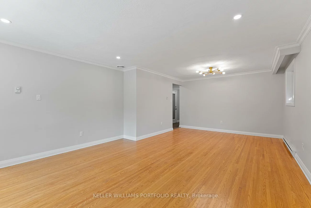 32, Gatesview, Scarborough Village, Toronto