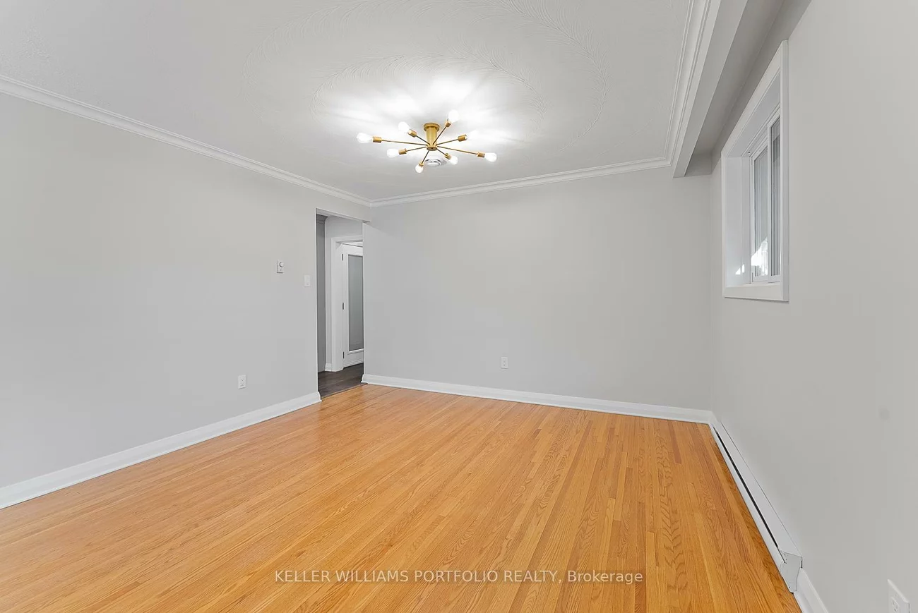 32, Gatesview, Scarborough Village, Toronto