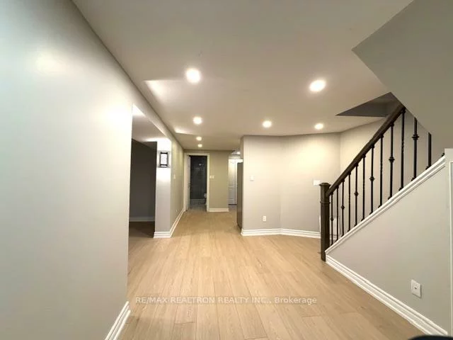 22, Sunderland, Woburn, Toronto