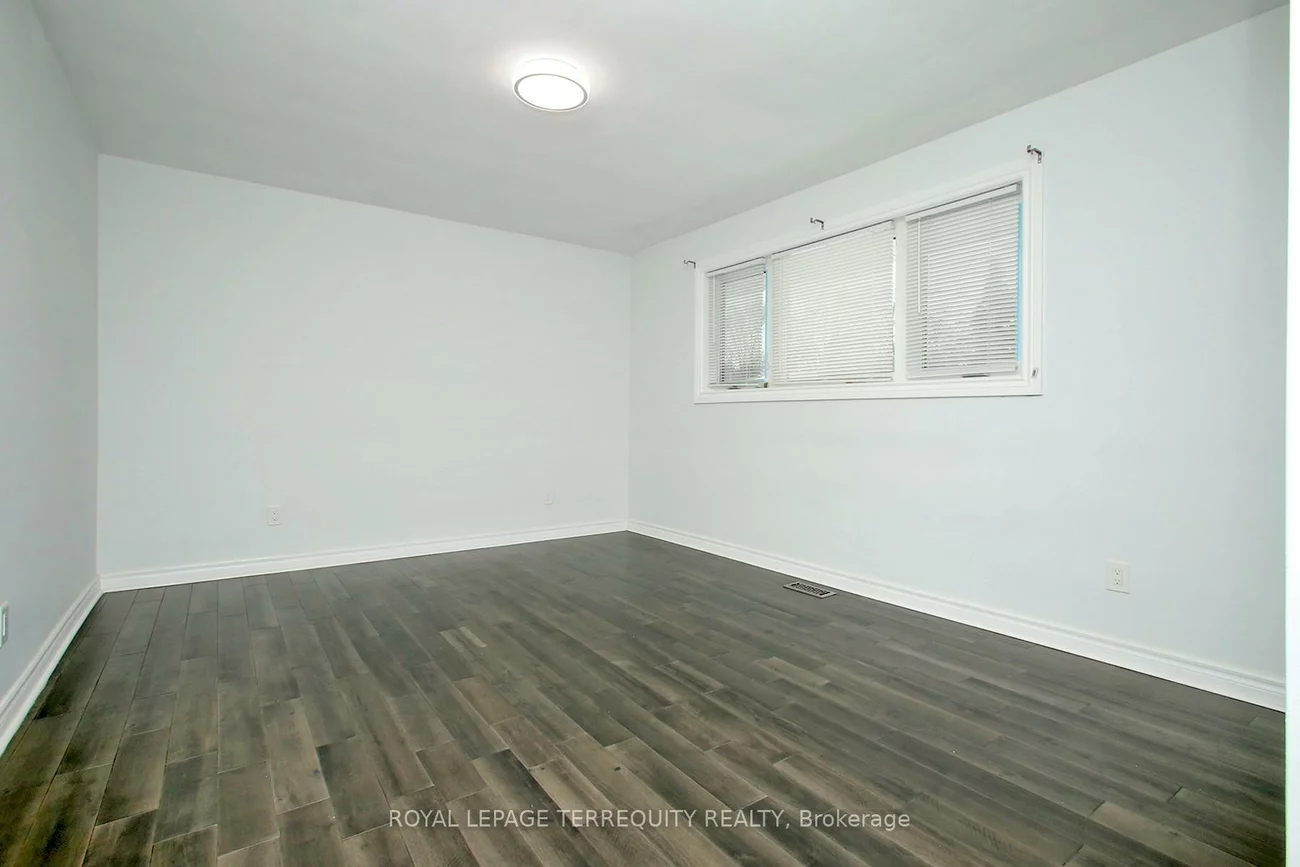 1, Barnes, Woburn, Toronto