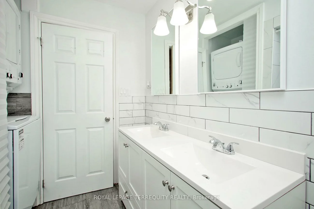 1, Barnes, Woburn, Toronto