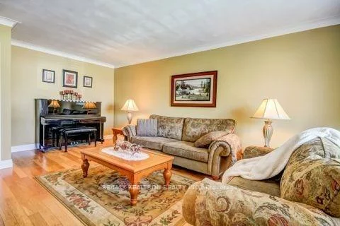 7, Wonderland, Morningside, Toronto