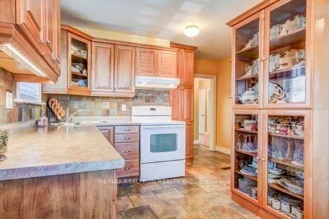 7, Wonderland, Morningside, Toronto