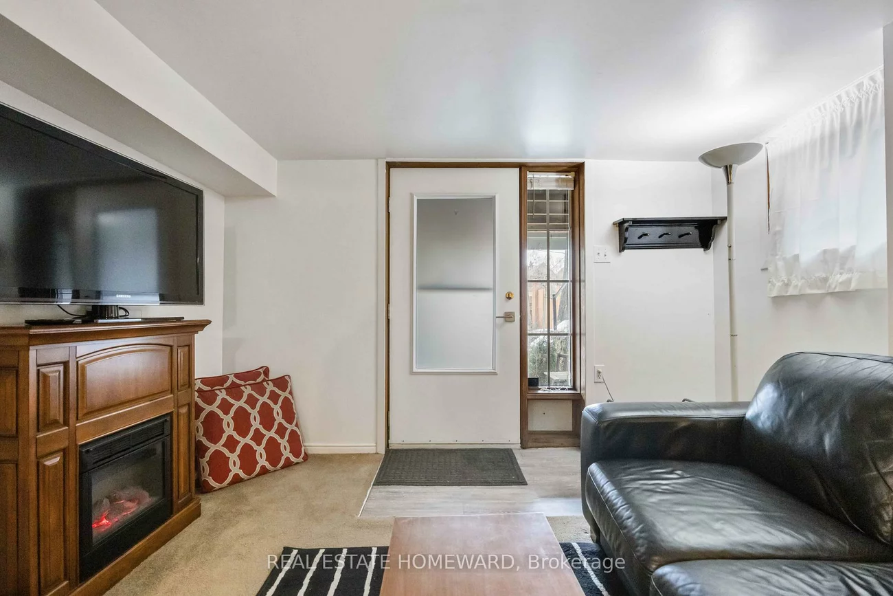 130, Kenilworth, The Beaches, Toronto