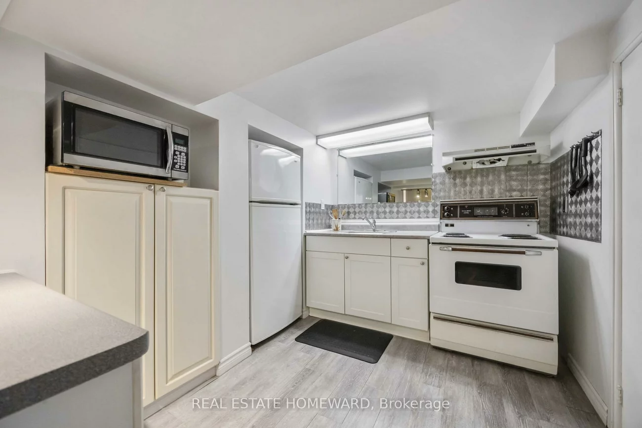 130, Kenilworth, The Beaches, Toronto