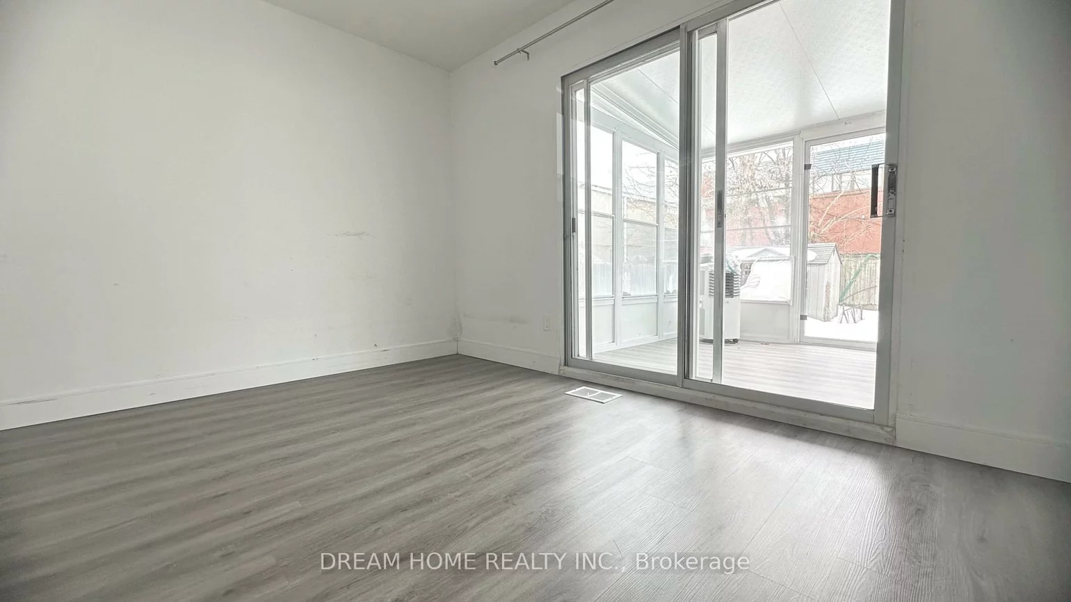 83, Cornwallis, Dorset Park, Toronto