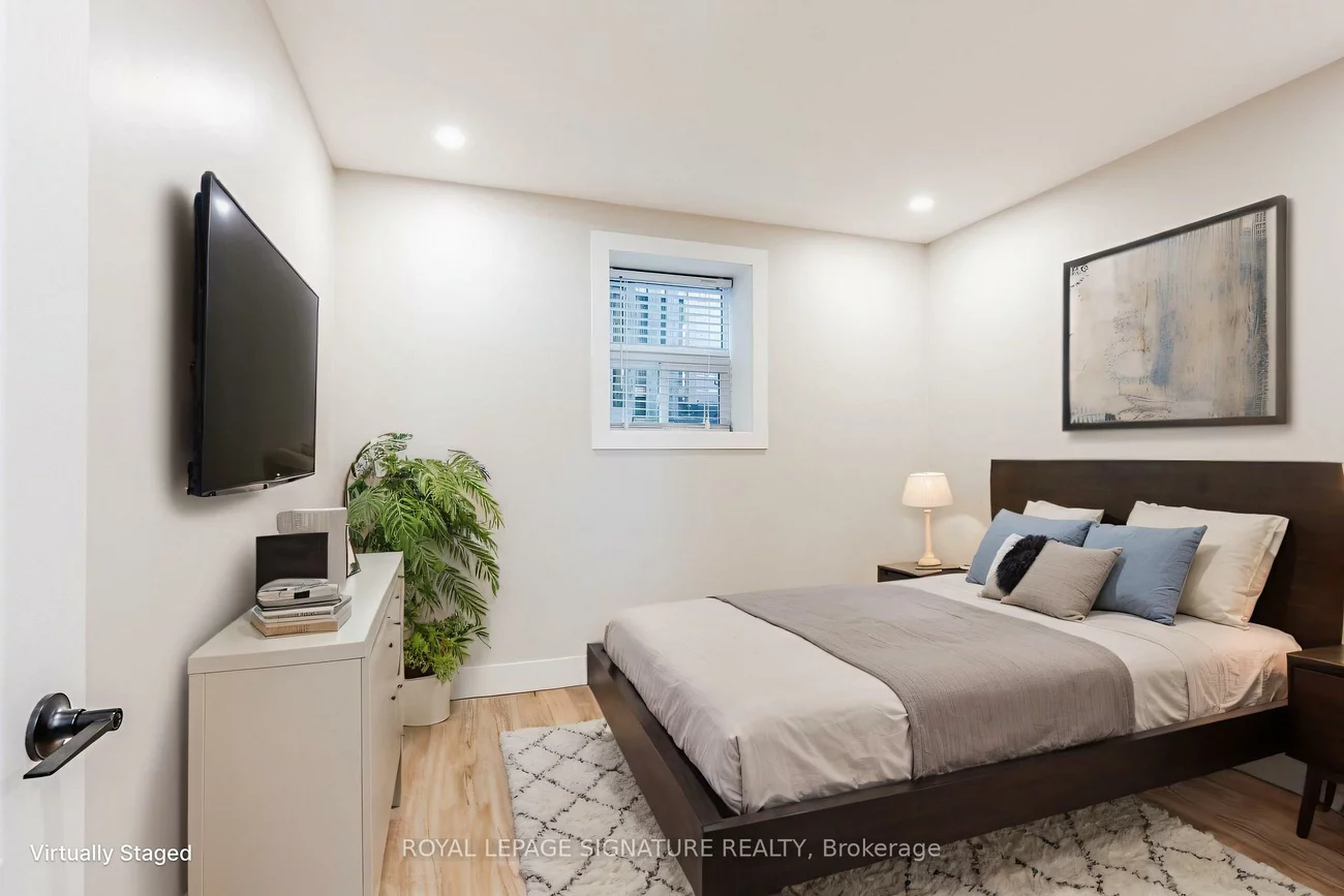 1, Hassard, East York, Toronto