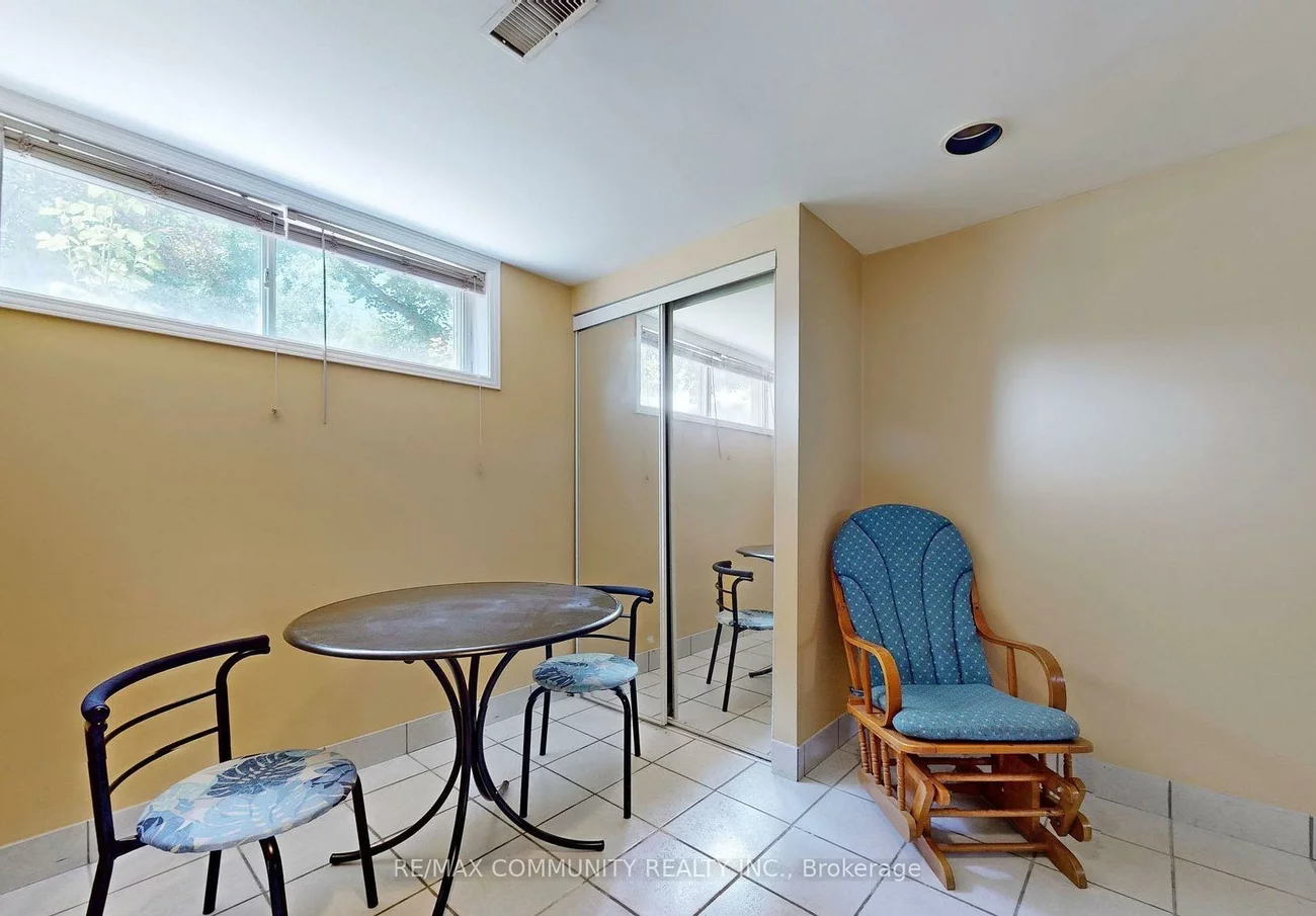 1, Applefield, Bendale, Toronto