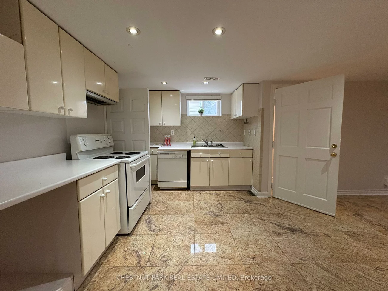 93, Surrey, Wexford-Maryvale, Toronto