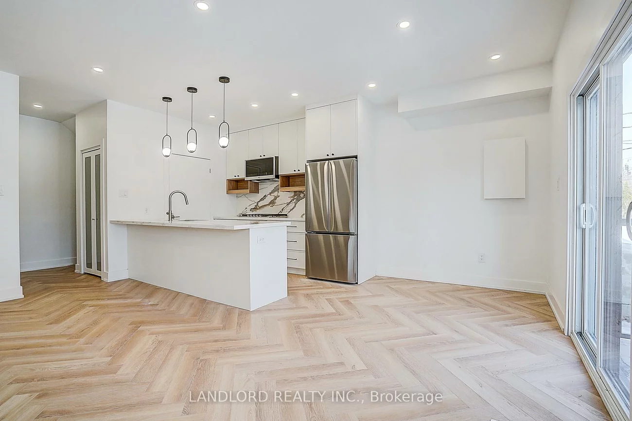 1146, Broadview, Broadview North, Toronto