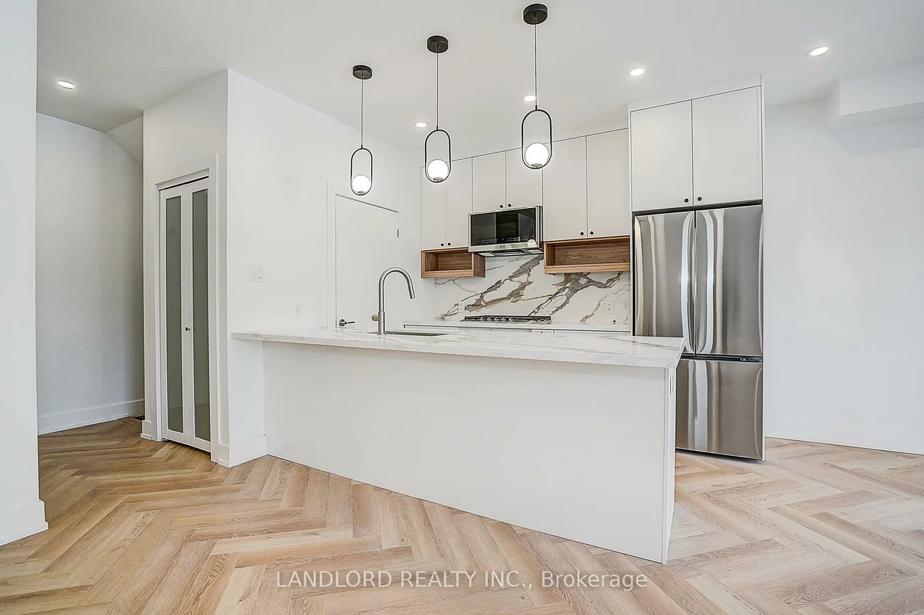 1146, Broadview, Broadview North, Toronto