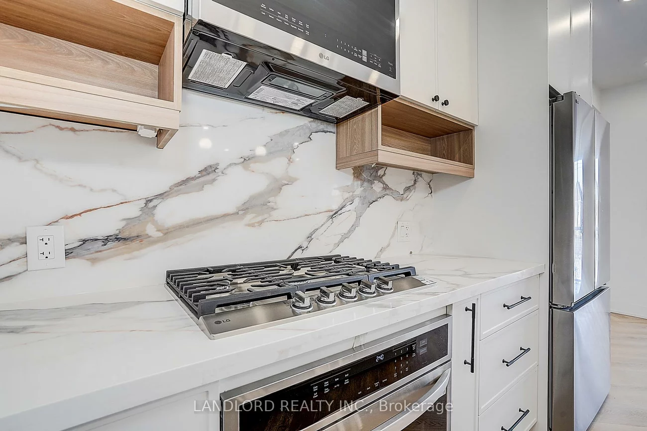 1146, Broadview, Broadview North, Toronto