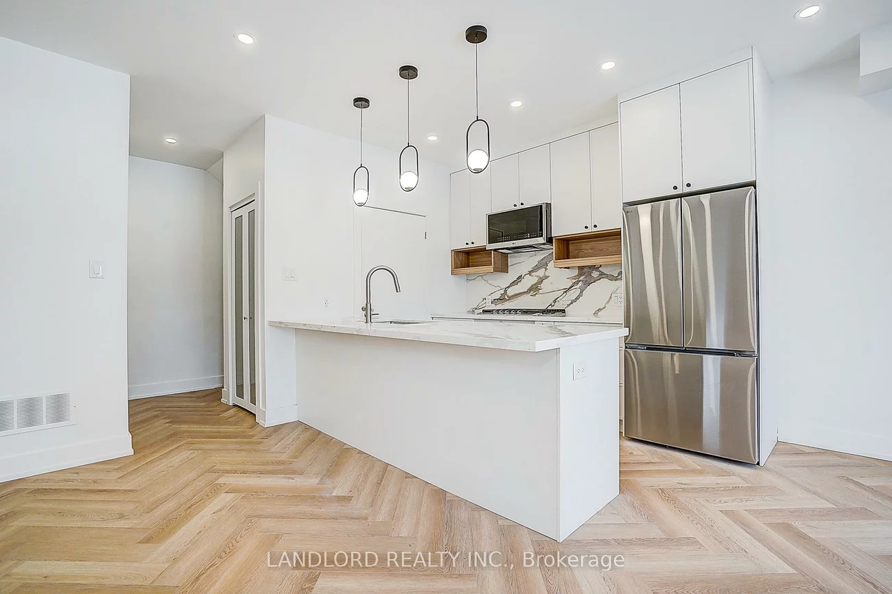 1146, Broadview, Broadview North, Toronto