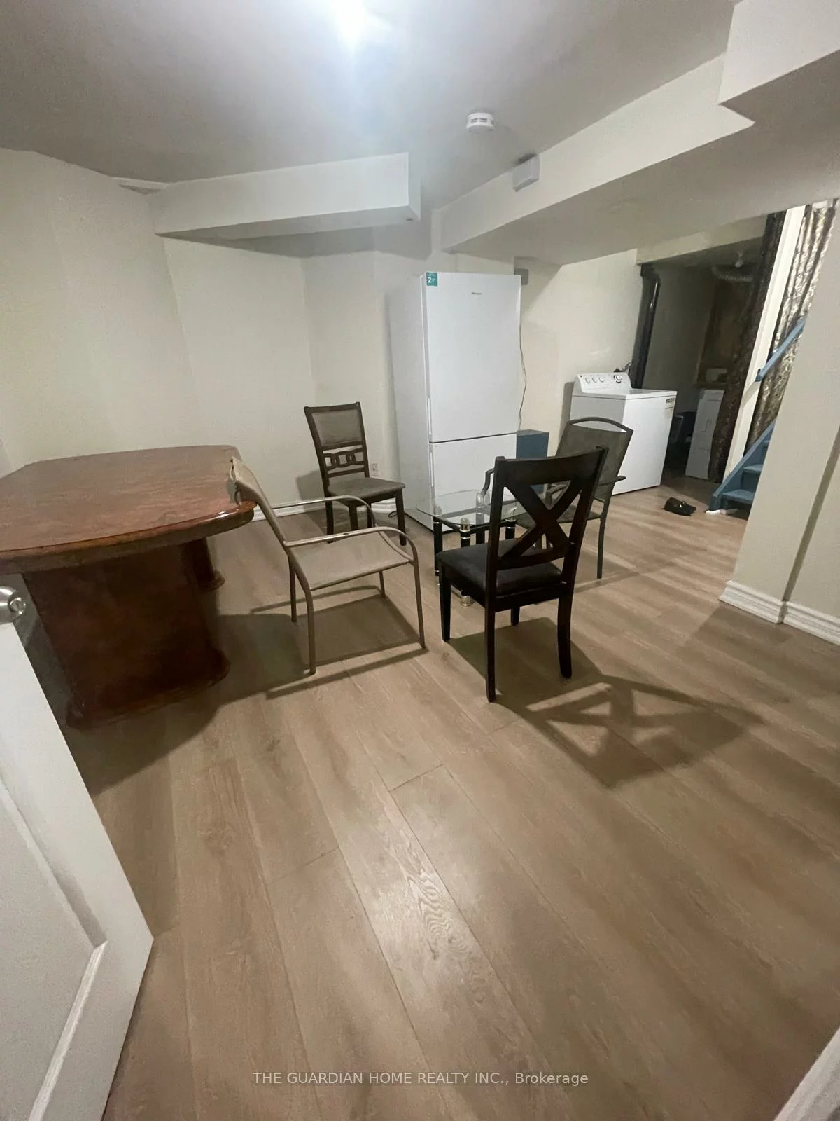 30, Lamay, Rouge E11, Toronto