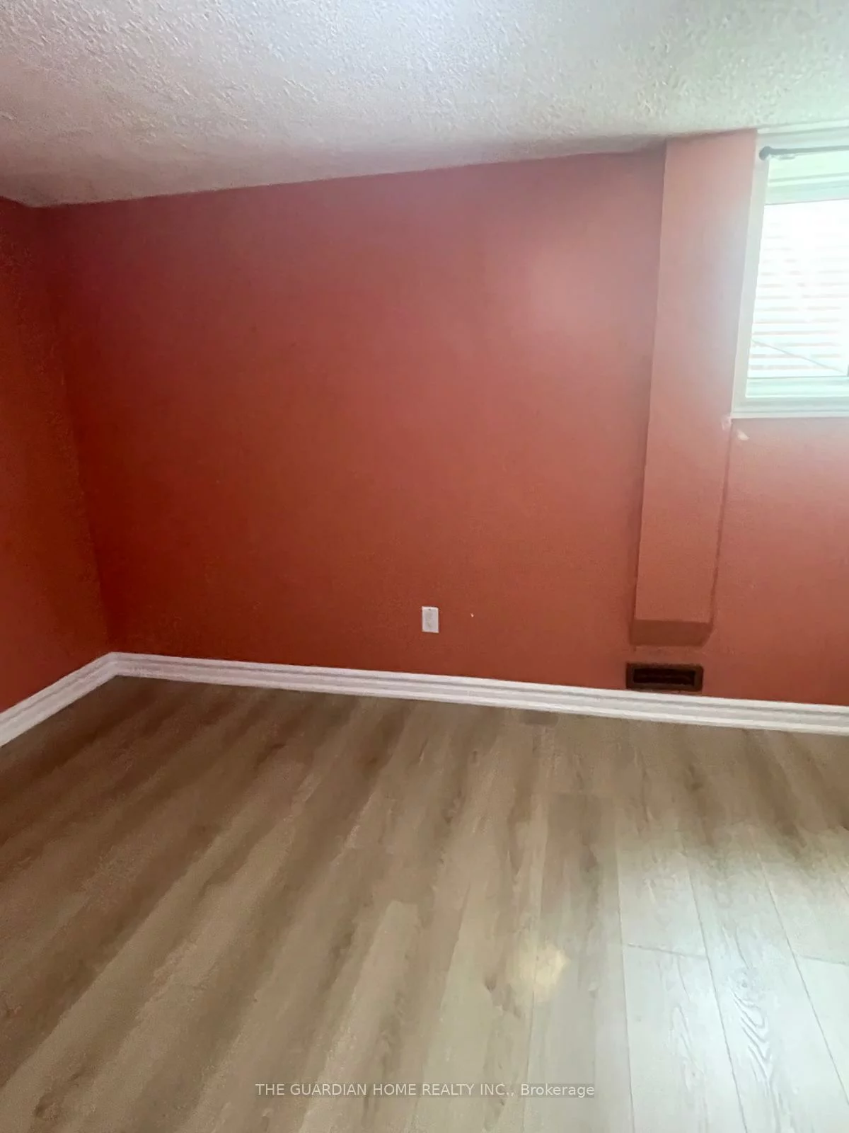 30, Lamay, Rouge E11, Toronto