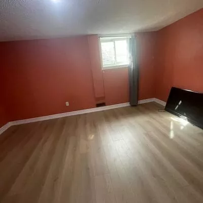 30, Lamay, Rouge E11, Toronto