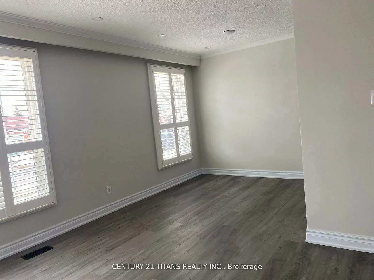 26, Stephenfrank, Bendale, Toronto