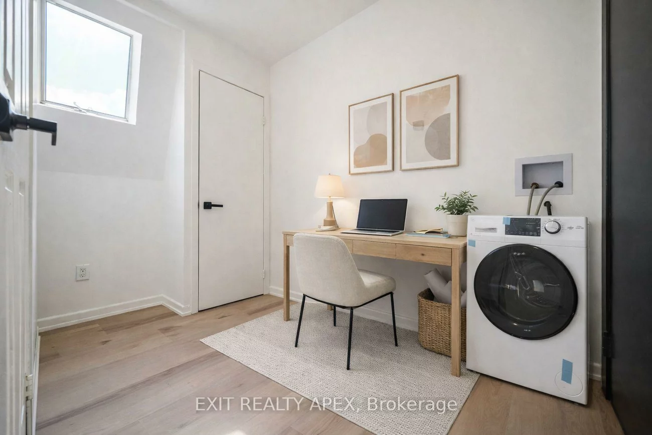 343, Greenwood, Greenwood-Coxwell, Toronto